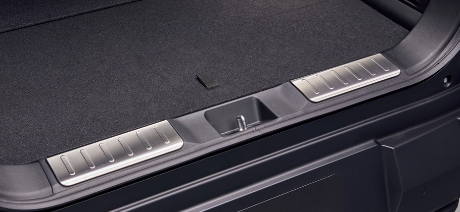 バックドアシルガード