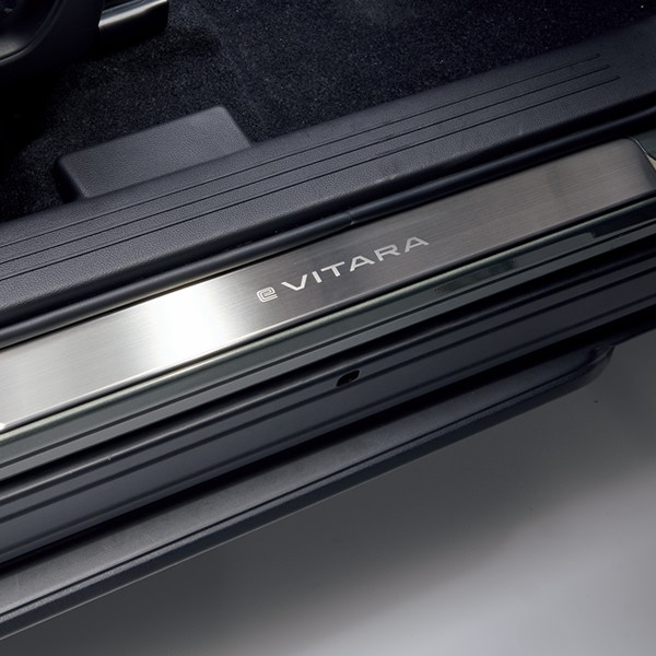 サイドシルスカッフ