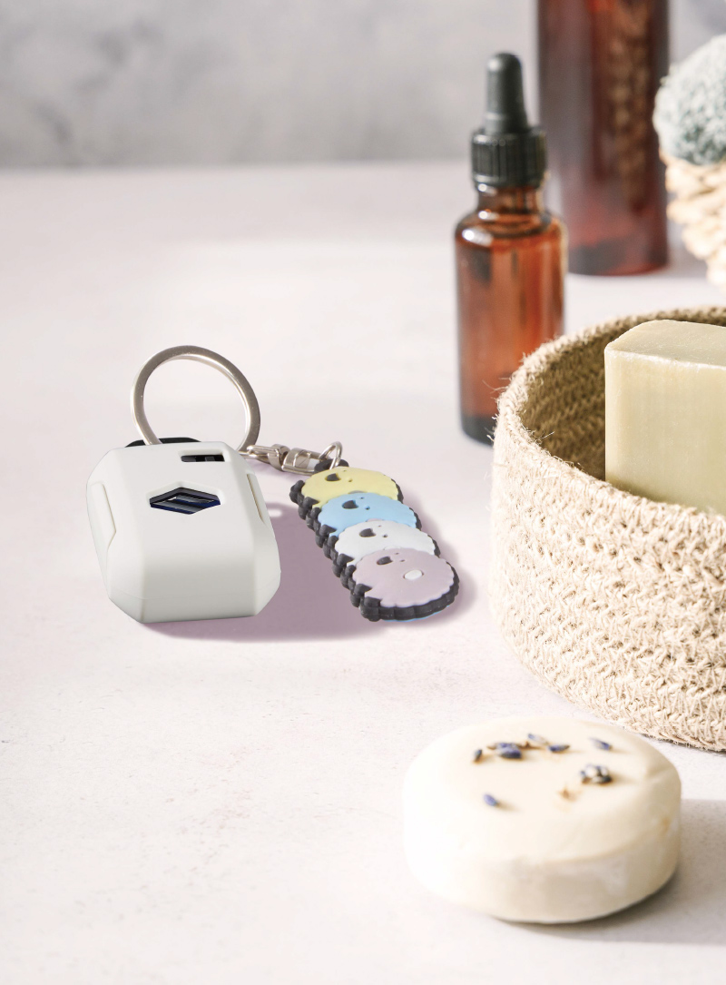 携帯リモコンカバー（シリコン）、ラバーキーホルダー ちまいる リバーシブル