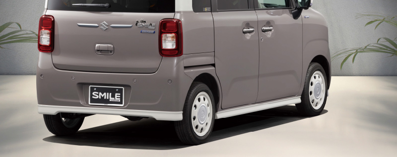 デコステッカー（ボストンテリア）、サイドアンダーガーニッシュ、リヤアンダーガーニッシュ、ナンバープレートリム、ナンバープレートロックボルト