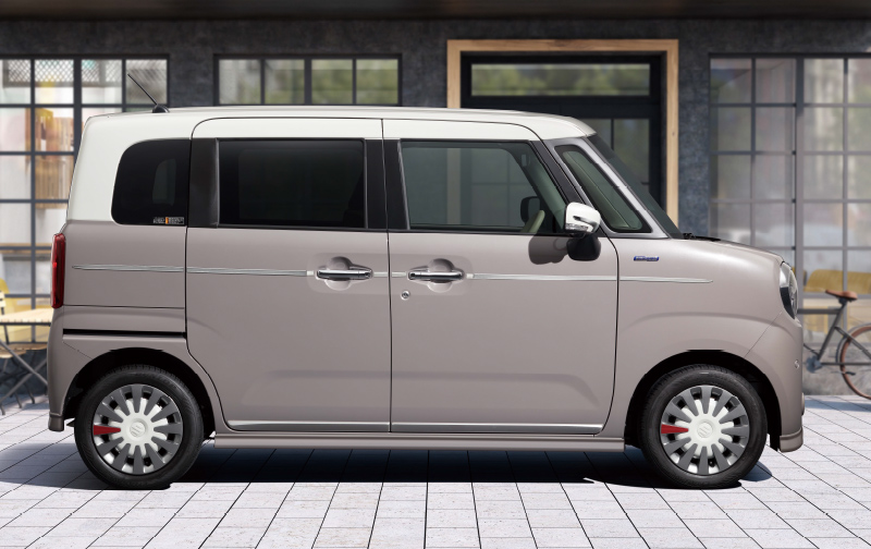 フロントアンダーガーニッシュ、サイドアンダーガーニッシュ、リヤアンダーガーニッシュ、サイドドアガーニッシュ、サイドドアアンダーガーニッシュ、ドアミラーガーニッシュ、ホイールアクセント