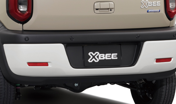 バンパーガーニッシュ（リヤ用）